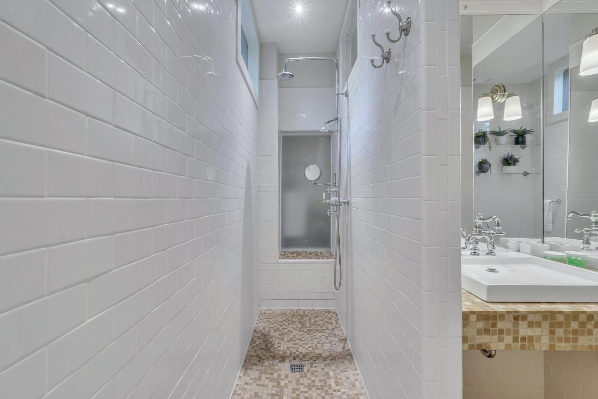 The Lincoln Loft, Near Forsyth Park With Free Parking Villa ซาวานนาห์ ภายนอก รูปภาพ